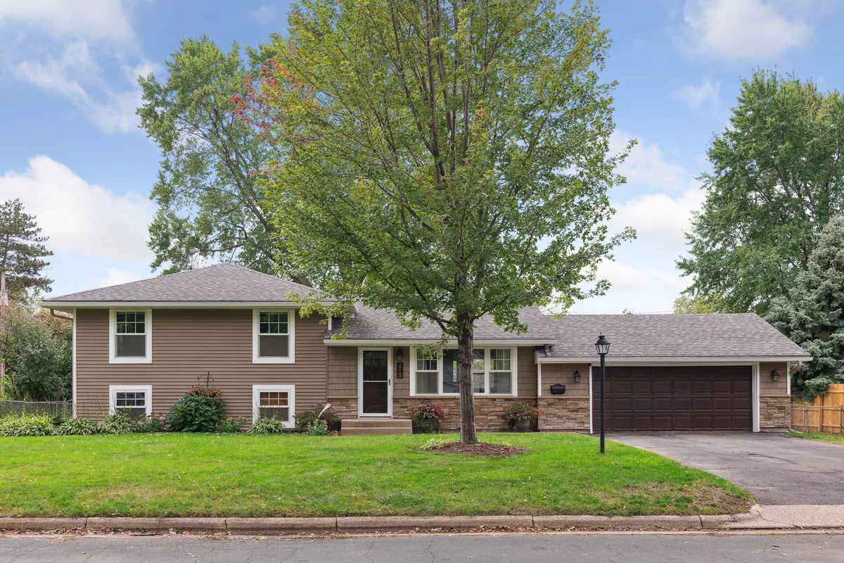 1713 W 88th ST, Bloomington, MN 55431