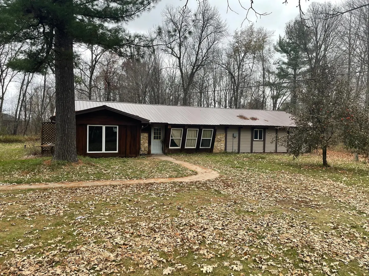 1384 100th ST, Apple River Twp, WI 54001