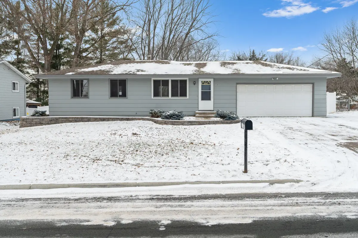 3365 Donald AVE, Eagan, MN 55121