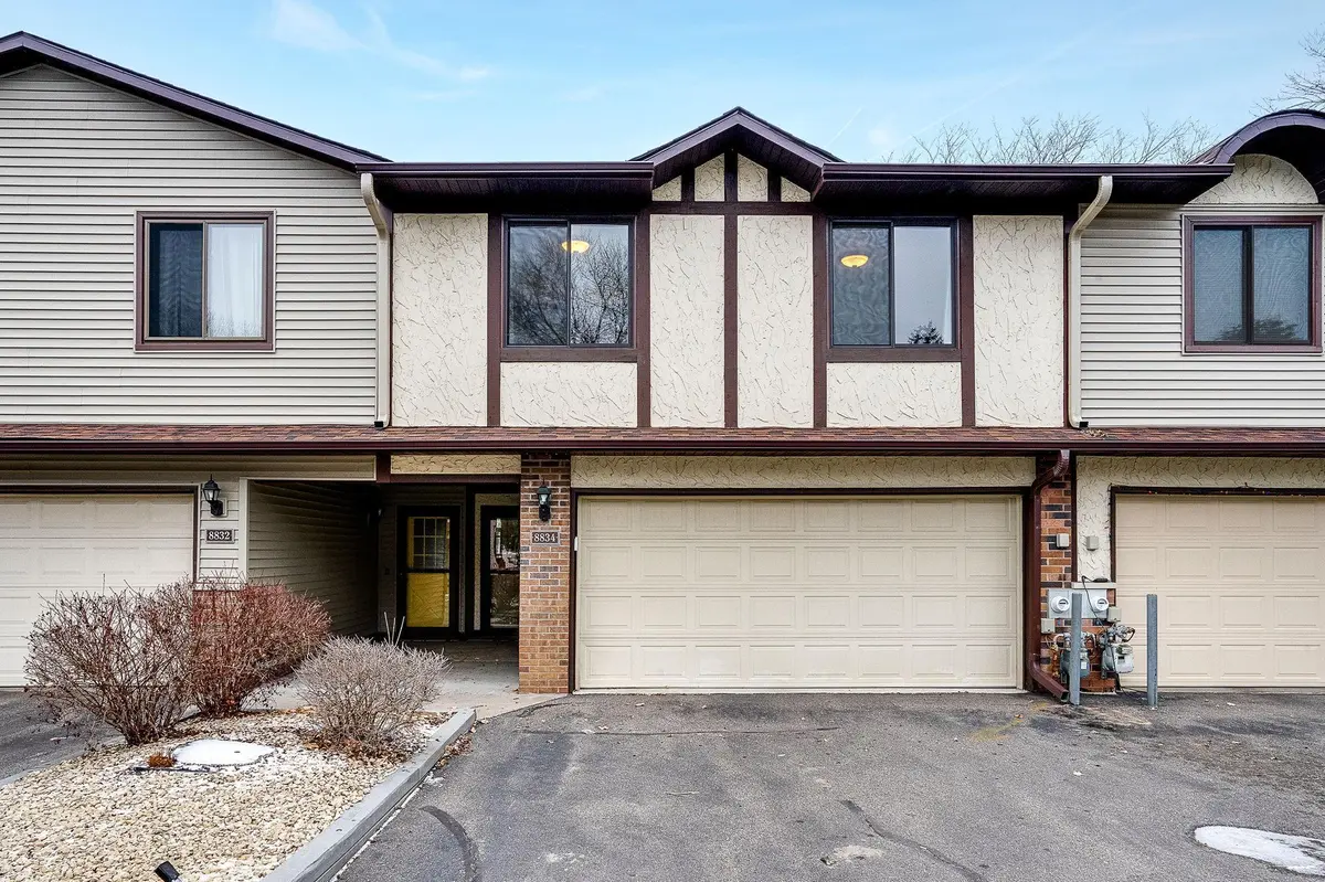 8834 N Maplebrook CT, Brooklyn Park, MN 55445
