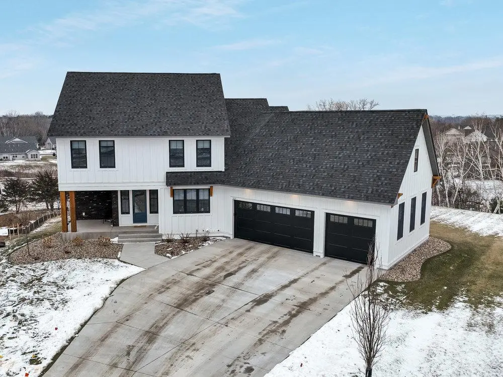 1031 Alta AVE N, North Hudson, WI 54016