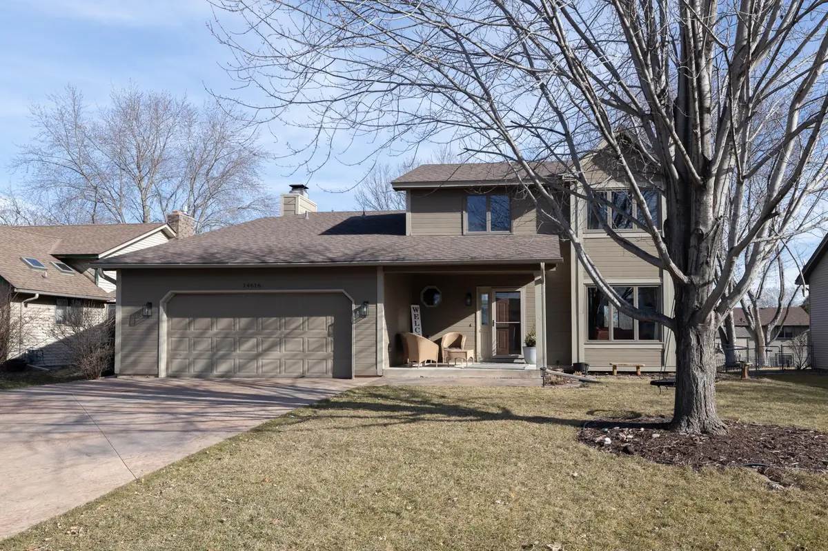 14616 Harrington Place, Apple Valley, MN 55124