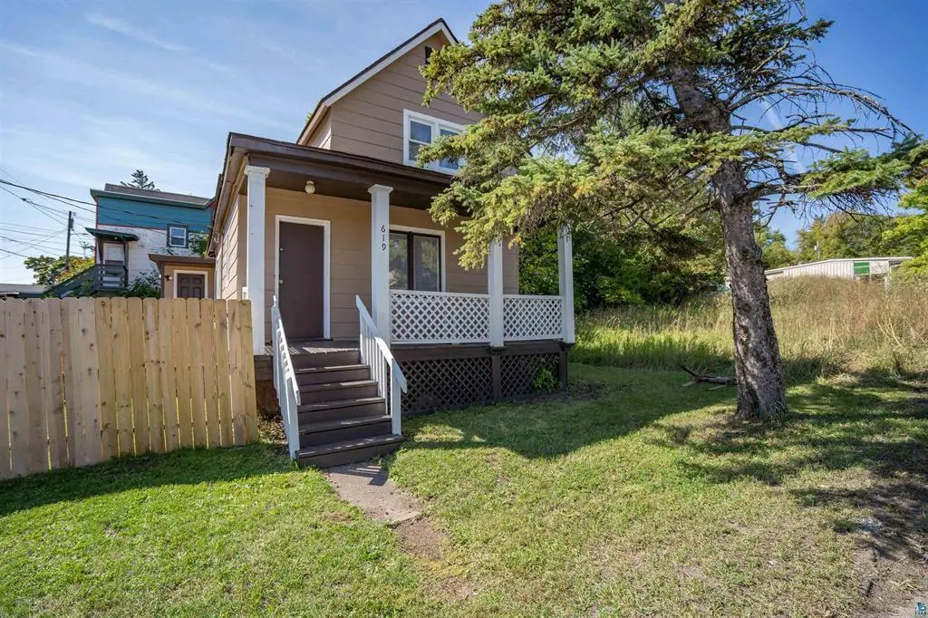 619 N 6th AVE E, Duluth, MN 55805