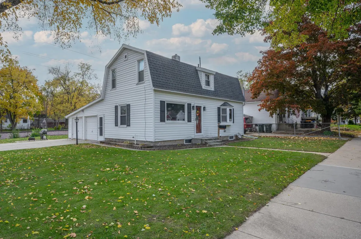 1324 2nd ST NE, Rochester, MN 55906