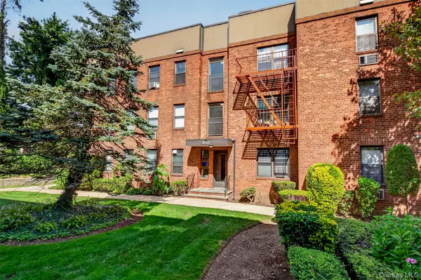 47-22 215th ##2B, Bayside, NY 11364