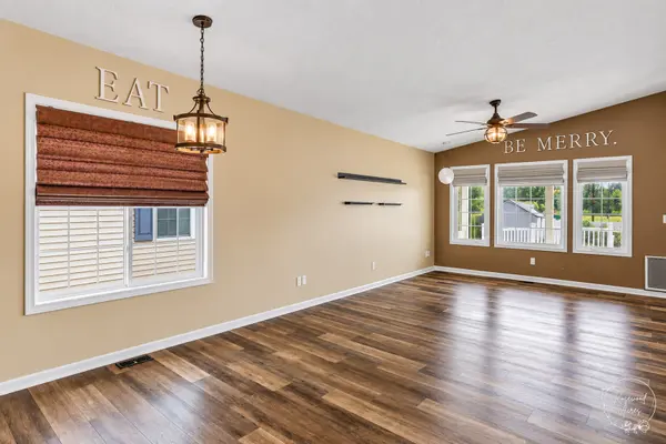 422 Bramble, Manteno, IL 60950
