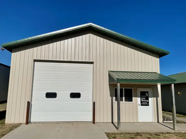 416 1/2 S Lake AVE,  Battle Lake,  MN 56515