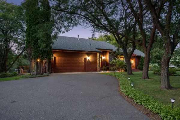 7770 64th ST N, Pine Springs, MN 55115