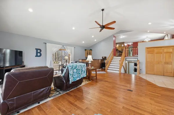 576 Burr Oak LN, Hudson, WI 54016