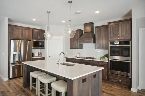 378 Emmy LN, Hanover, MN 55341