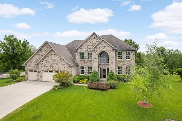 8902 177th ST W, Lakeville, MN 55044