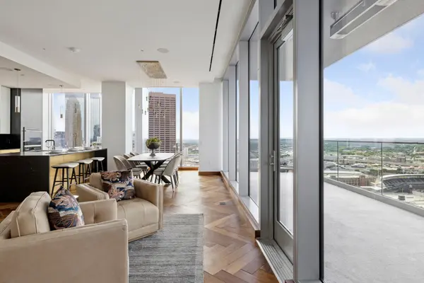 255 Hennepin Avenue #3206, Minneapolis, MN 55401