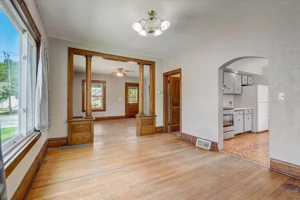 1628 Bush ST, Red Wing, MN 55066