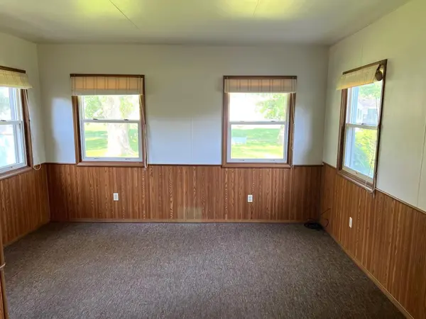 509 Indiana AVE, Adrian, MN 56110