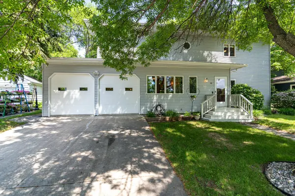 810 Locken BLVD,  Crookston,  MN 56716