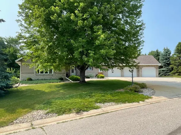 1500 Mc Auliffe PL NW, Alexandria Twp, MN 56308