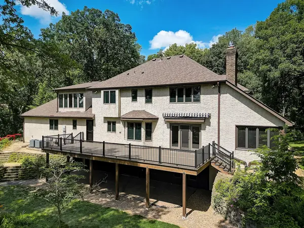 11801 Lockridge AVE S, Cottage Grove, MN 55033