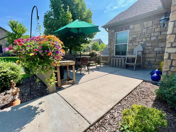 24049 Rivers Edge RD, Rogers, MN 55374