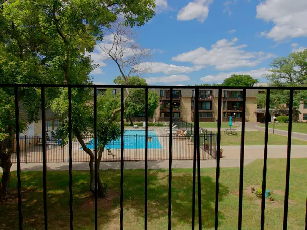 3421 Kent ST #513, Shoreview, MN 55126
