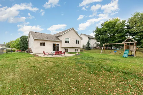 415 Dakota AVE, Roberts, WI 54023