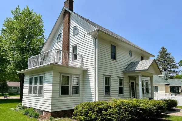 508 N Hennepin ST, Winthrop, MN 55396