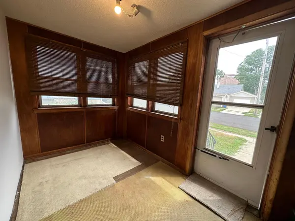 307 6th ST NW, Rochester, MN 55901