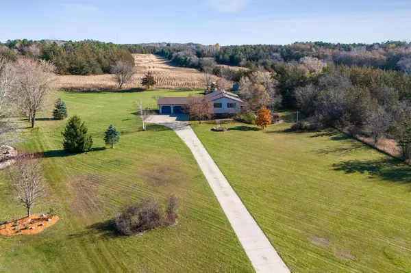 440 New Century DR, Hudson, WI 54016
