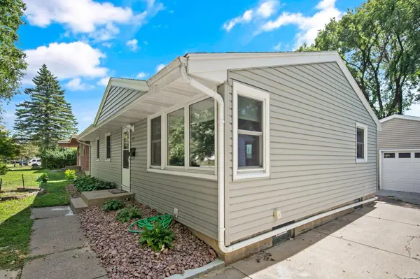 8201 32nd PL N, Crystal, MN 55427
