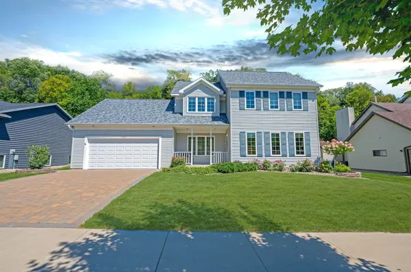 1927 Fox Valley DR SW, Rochester, MN 55902