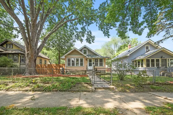 4239 Irving AVE N, Minneapolis, MN 55412