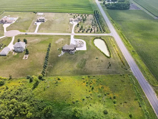 11950 Murphy LN, Belle Plaine Twp, MN 56011
