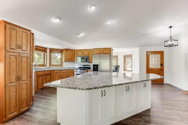 9851 Gillard AVE NE, Monticello, MN 55362