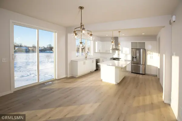 5445 Gestach LN, Victoria, MN 55318