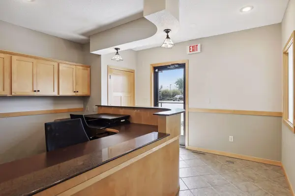 8623 Eagle Point BLVD, Lake Elmo, MN 55042