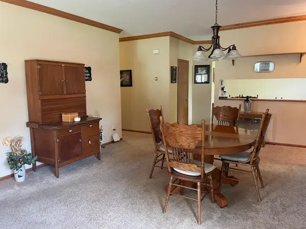 1107 Eastwood AVE, Marshall, MN 56258