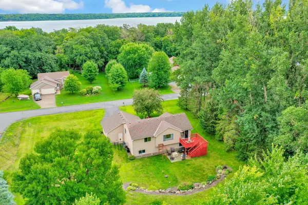27408 Jody AVE, Chisago City, MN 55013