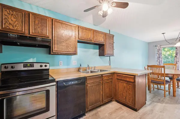 6941 Macbeth CIR, Woodbury, MN 55125