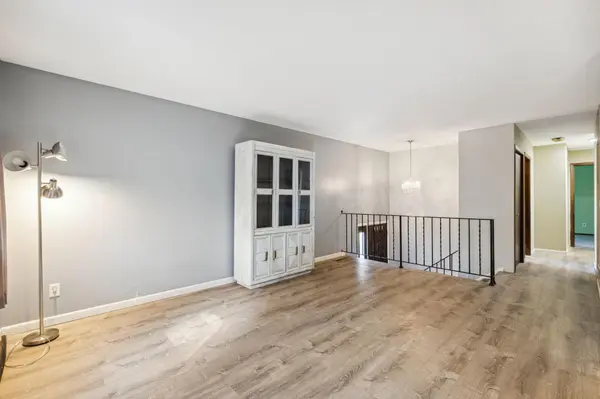 6941 Macbeth CIR, Woodbury, MN 55125