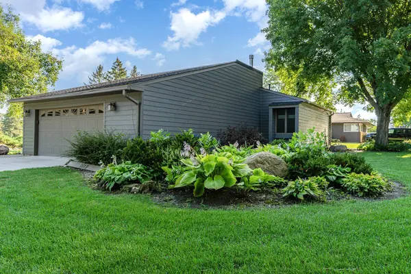 1613 20th AVE NW, Faribault, MN 55021