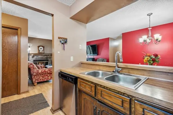 11410 Dogwood ST NW #301, Coon Rapids, MN 55448