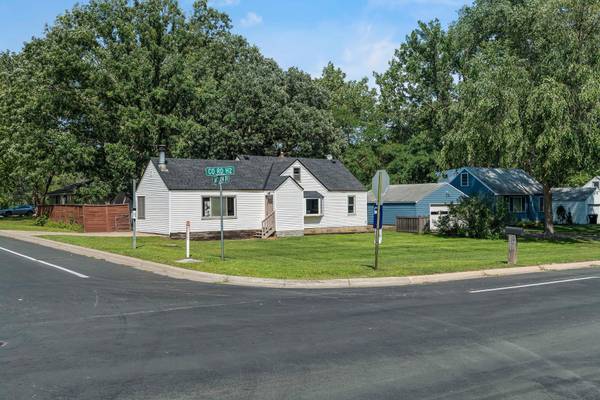 2295 County Road H2, Mounds View, MN 55112