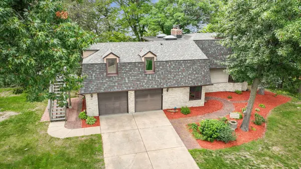 26792 Lofton AVE, Chisago Lake Twp, MN 55013