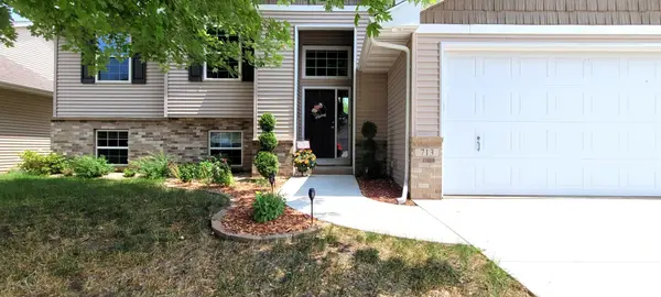 713 Farmers WAY, Belle Plaine, MN 56011
