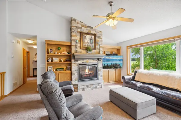 713 Farmers WAY, Belle Plaine, MN 56011