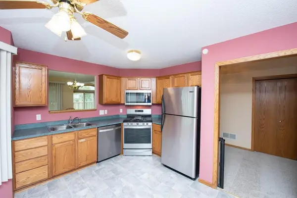 2134 Southwind DR, Maplewood, MN 55109
