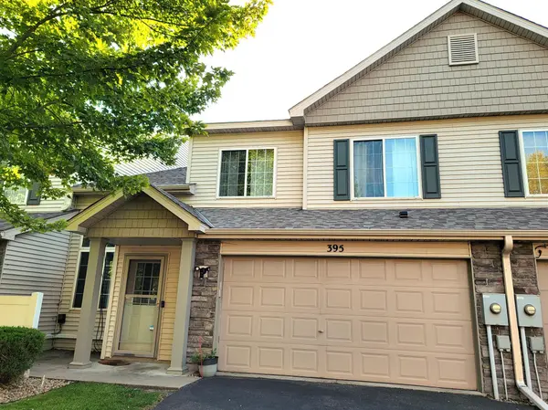 395 Arrowhead DR, Lino Lakes, MN 55014
