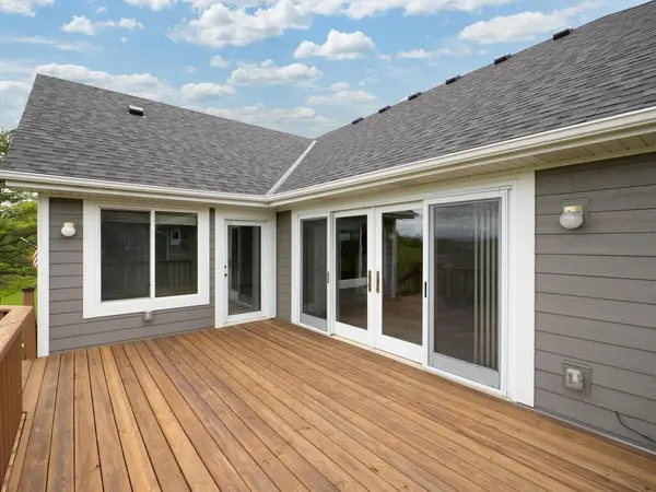 404 Buffalo Run RD, Buffalo, MN 55313