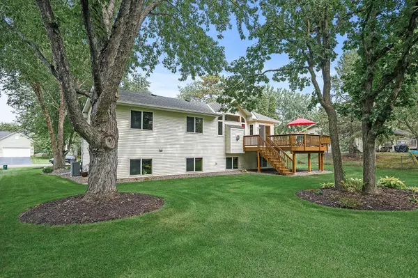 738 140th LN NW, Andover, MN 55304