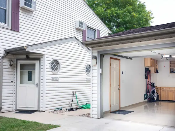 1648 8 1/2 ST SE, Rochester, MN 55904