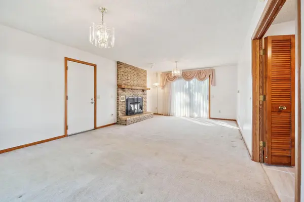 14486 Upper Guthrie CT, Apple Valley, MN 55124